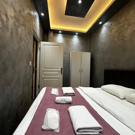 Hotel Alyon 3*