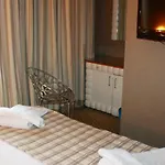 Alyon Hotell 3*