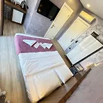 Alyon Otel 3*
