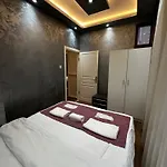 Alyon Hotel 3*