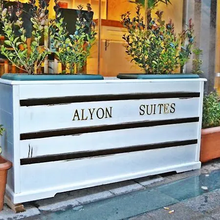Alyon Hotel