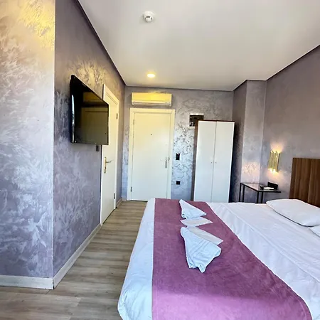 Hotel Alyon 3*