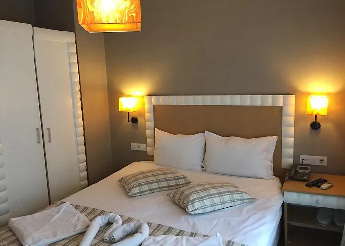 Alyon Hotel